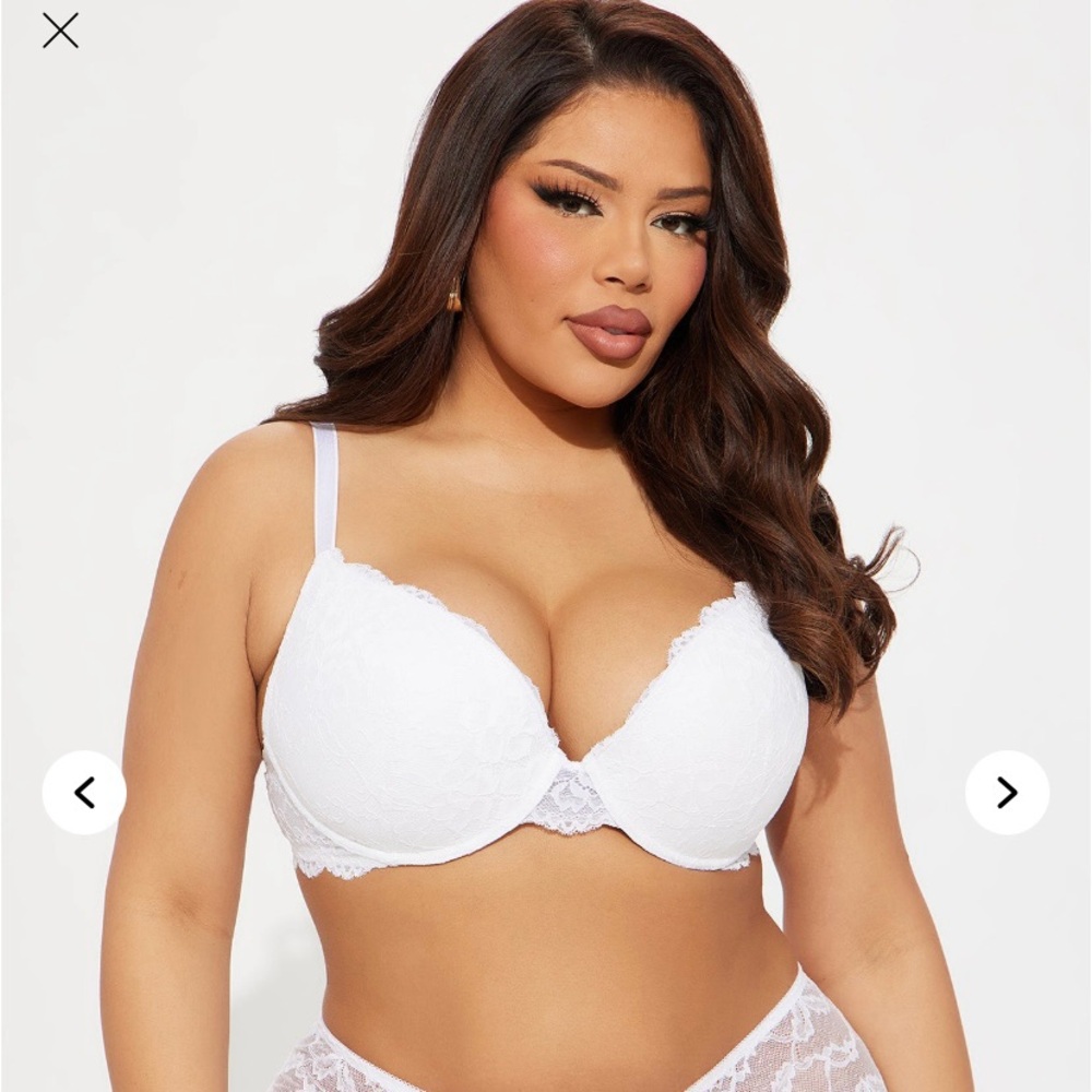 BRAND NEW WHITE LACE BRA